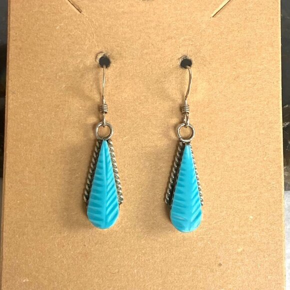 Sterling Silver 925 Dainty Southwest Style Carved Blue Leaf Dangle Earrings - Picture 11 of 16